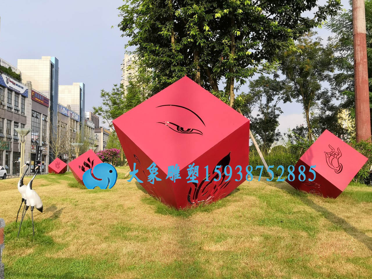 河南不銹鋼雕塑為什么會被越來越多的人選擇？(圖2)